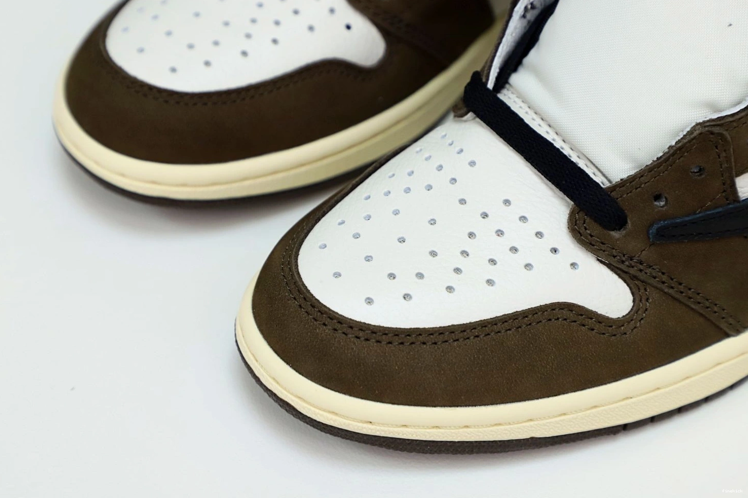 AIR SCOTT JORDAN TRAVIS RETRO 1 HIGH X 'MOCHA' OG 1027